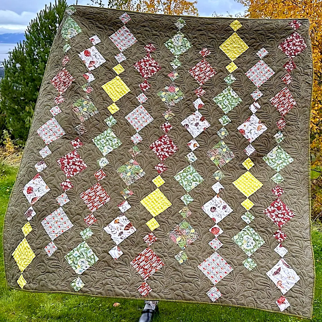 Chandelier Quilt i vinden