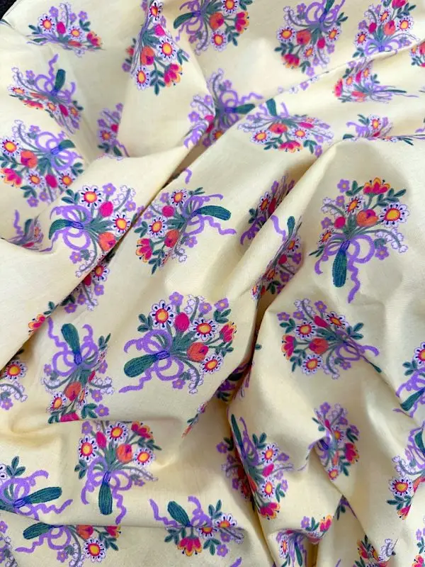 Constance stoff med blomster