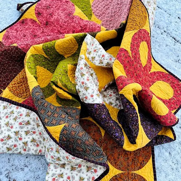 Lemon Blossom Quilt i hagen