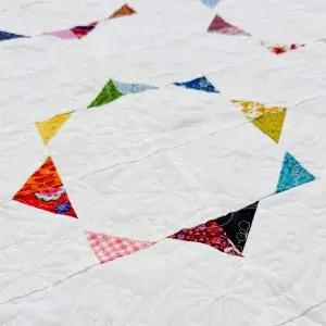 Nærbilde av RainbowSnowball Quilt